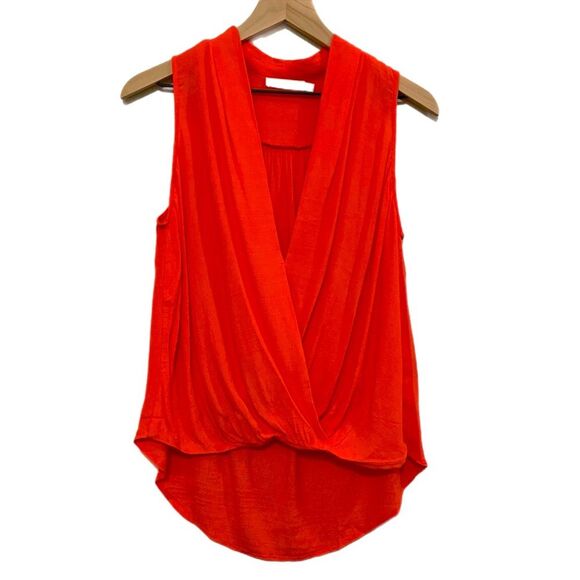 LUSH HIGH LOW TOP WOMENS SMALL  NEON ORANGE SURPLICE SLEEVELESS V NECK BLOUSE. - Picture 1 of 11